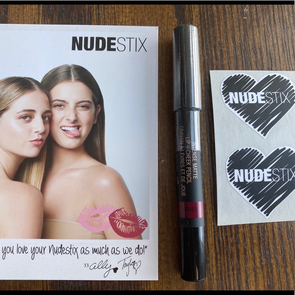 Nudestix Matte Lip & Cheek Pencil Raven Red Plum - Picture 3 of 4